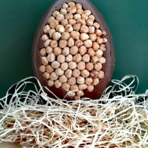 uovo di pasqua Sorgente cioccolato al latte
