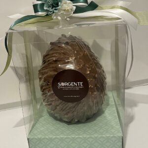 Uovo di cioccolato granellato